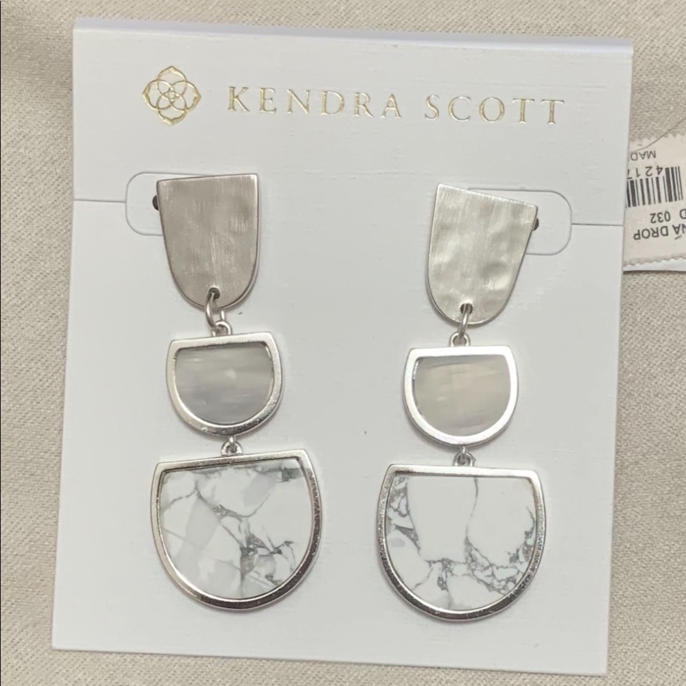 NWT Kendra Scott Howlite Luna Silver Drop Earrings